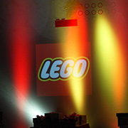  LEGO